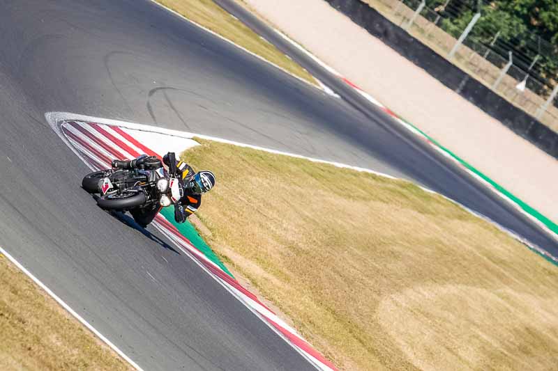 donington no limits trackday;donington park photographs;donington trackday photographs;no limits trackdays;peter wileman photography;trackday digital images;trackday photos